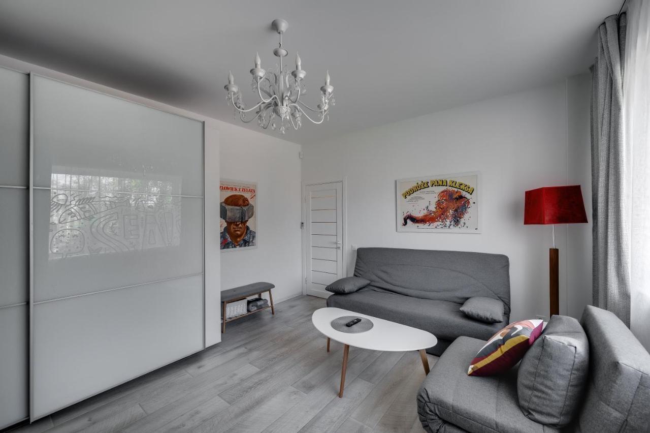 White Apartment Scandinavian Style Zaporizhia Екстериор снимка